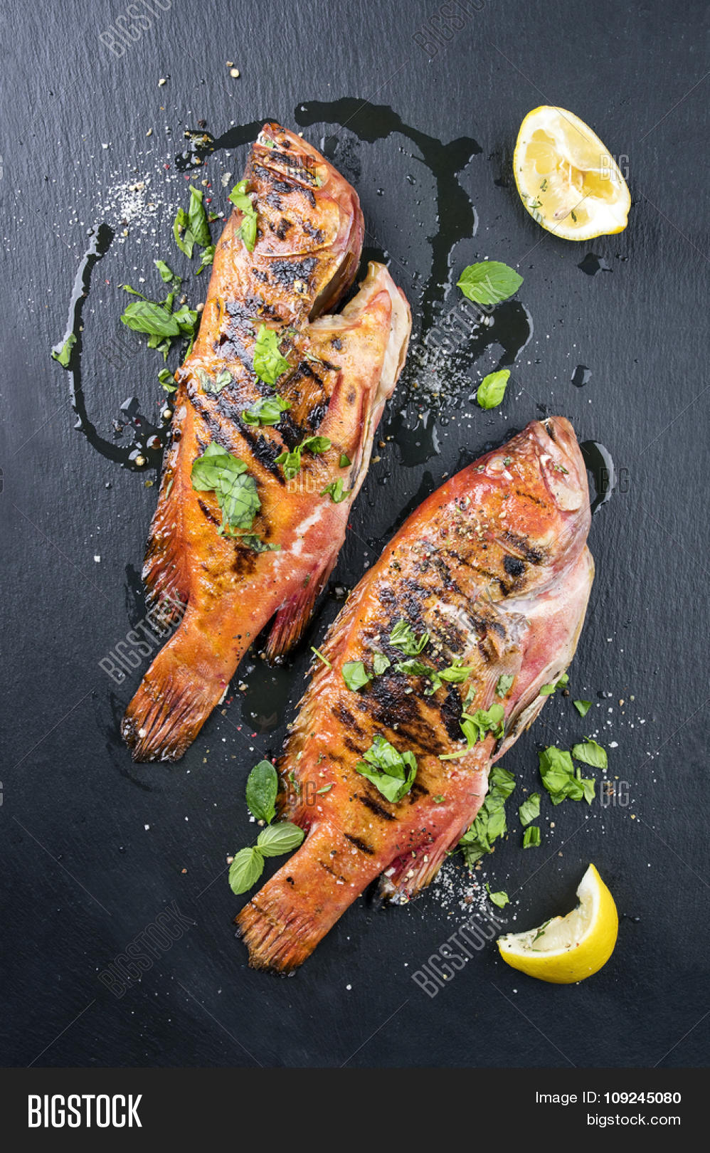 atlantic,barbecue,barbi,basil,bbq,board,bonne,bowl,bream,cuisine,danish,delicacy,fare,femme,fish,food,fry,garden,garlic,golden,gourmet,grillage,grilled,haddock,haute,hemdurgan,knife,lemon,meal,mediterranean,nordic,norway,ocean,oil,olive,party,perch,plain,red,redfish,roast,rockfish,rose,rosemary,sage,salt,scandinavian,slab,slate,style,swedish,table,tray,two,weathered,wood,wooden
