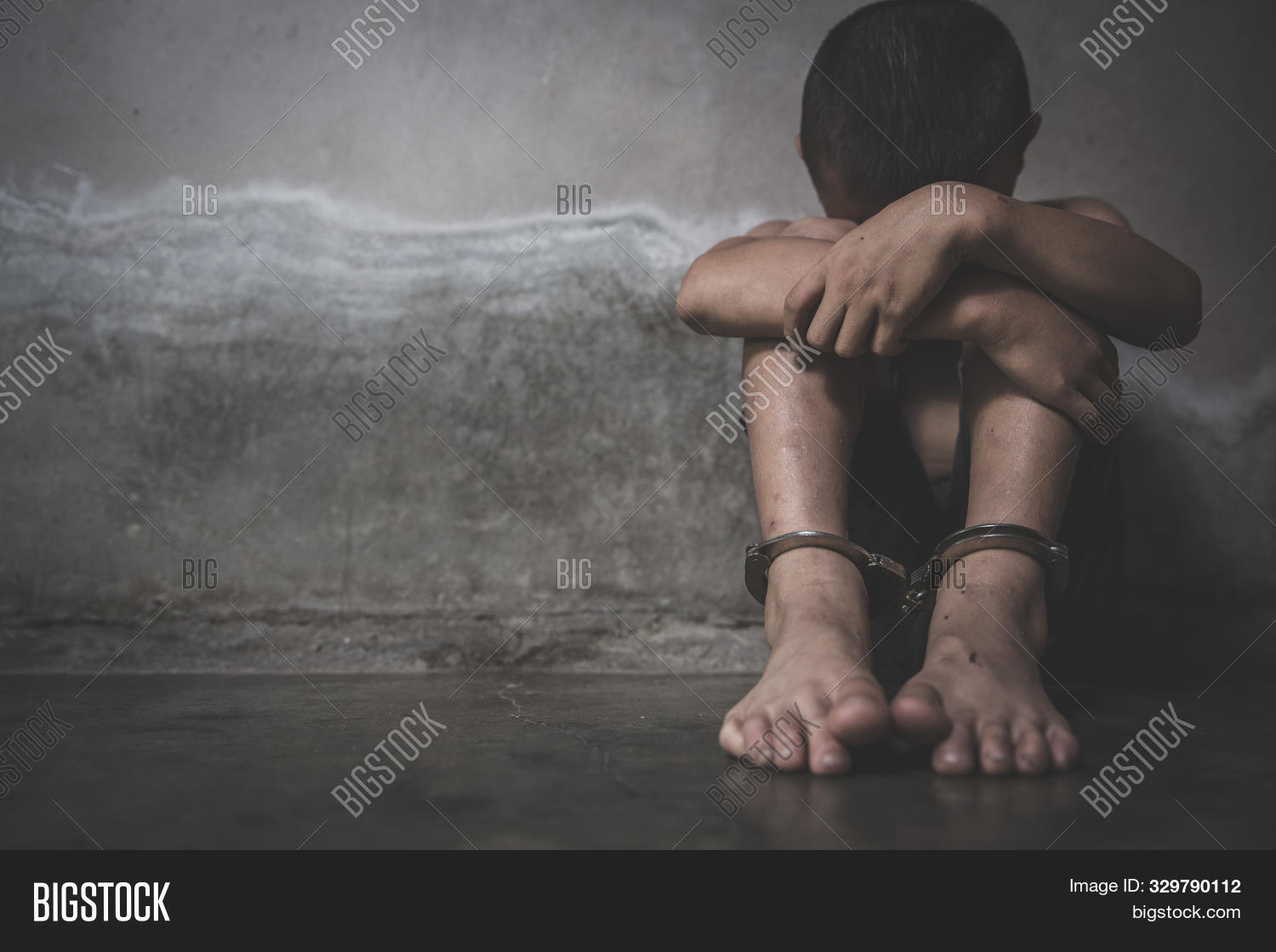 abduction,abuse,abused,abusing,act,against,aid,bondage,bonded,boy,brutality,bullying,captive,child,cord,country,cuff,day,discrimination,exploitation,family,female,forced,gender,human,humanitarian,injustice,international,labor,labour,liberty,mafia,maltreatment,oppose,out,prevention,prisoner,rape,right,rope,slave,slavery,social,stop,torture,trafficking,victim,violence