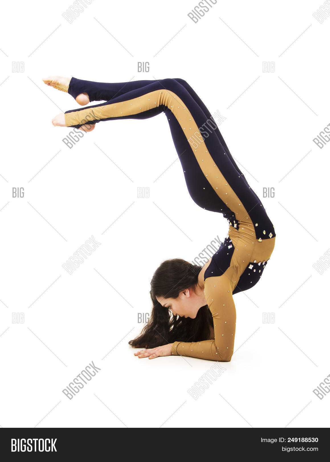 acrobat,aerobics,art,attractive,back,background,bend,bridge,circus,dark,exercise,female,fit,flexibility,flexible,gymnastics,health,lifestyle,lik13vvs,performer,person,play,pose,practice,professional,reference,servant,show,skill,slim,sport,station,stretch,stunt,suit,teaching,white,woman,workout,yoga