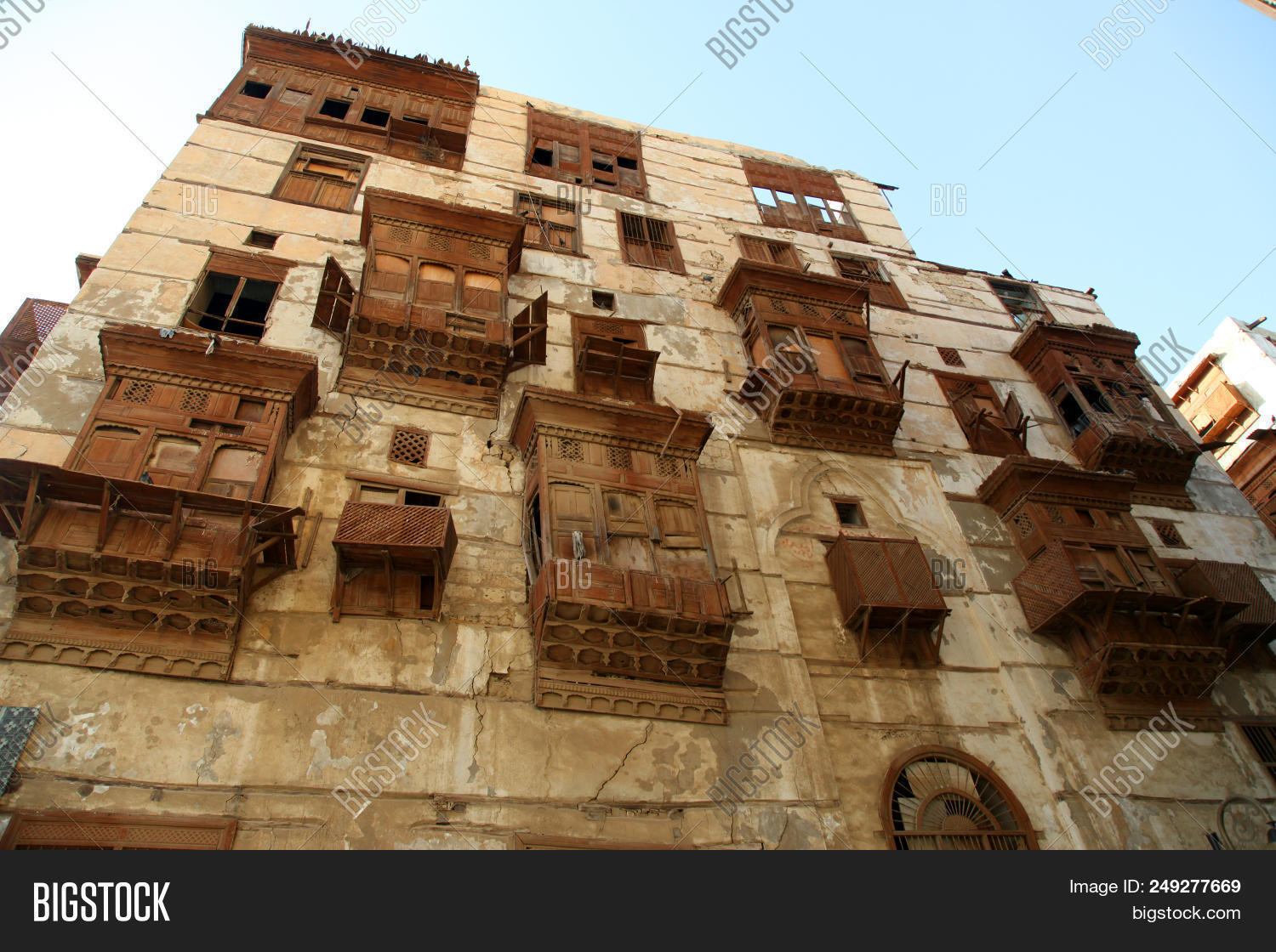 alley,ancient,arab,arabia,arabian,arabic,architecture,art,background,balad,building,city,culture,design,door,famous,historic,historical,history,house,islamic,jeddah,ksa,landmark,middle,old,saudi,sky,street,style,tourism,town,traditional,travel,turath,window,wood,wooden