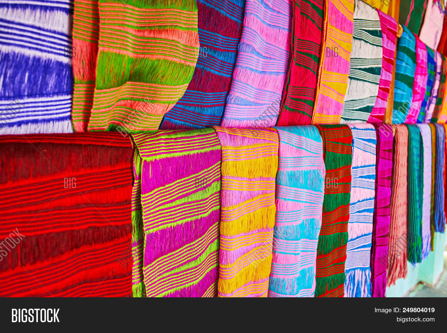 art,asia,attraction,brass,burma,coils,cotton,craft,fabric,handicraft,handloom,handmade,indo-china,indochina,inlay,inle,interior,job,kayan,lake,long,loom,lotus,myanmar,neck,nyaung,nyaungshwe,padaung,people,process,production,resort,shan,shop,shwe,silk,southeast,souvenir,store,taunggyi,textile,town,traditional,travel,village,weaving,woman,work,workshop,ywama
