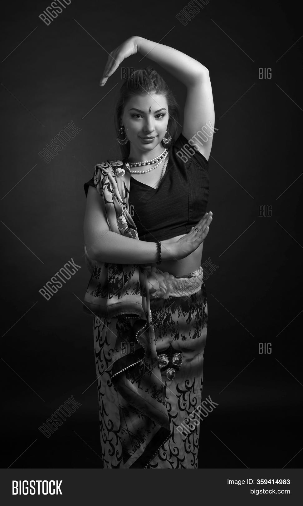 india, 																					woman, 																					beauty, 																					culture, 																					saree, 																					dance, 																					model, 																					clothing, 																					hinduism, 																					black, 																					white, 																					sari, 																					fashion, 																					girl, 																					asian, 																					beautiful, 																					arab, 																					indian, 																					multicultural, 																					muslim, 																					religion, 																					south, 																					brunette, 																					necklace, 																					eastern, 																					face, 																					nationality, 																					dress, 																					traditional, 																					bollywood, 																					elegance, 																					ethnicity, 																					oriental, 																					orient, 																					portrait, 																					jewelry, 																					lady, 																					makeup, 																					veil, 																					elegant, 																					people, 																					adult, 																					middle, 																					east, 																					dancing, 																					glamour, 																					jewellery, 																					female